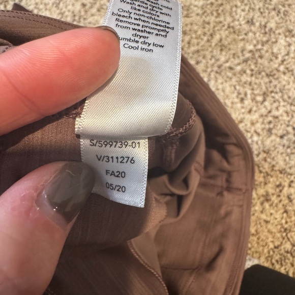 Athleta ultimate stash pocket 7/8 tight - Picture 8 of 8